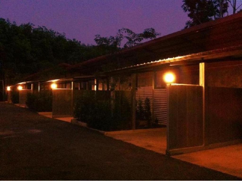 Secret Garden Trang Resort エクステリア 写真